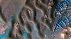 NASA posts beautiful martian image showing 'blue' region of the red planet
