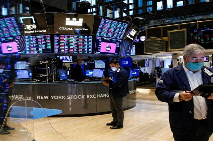Global stock markets tumble, investors move towards bonds amid rising US-China tension, hawkish Fed comments